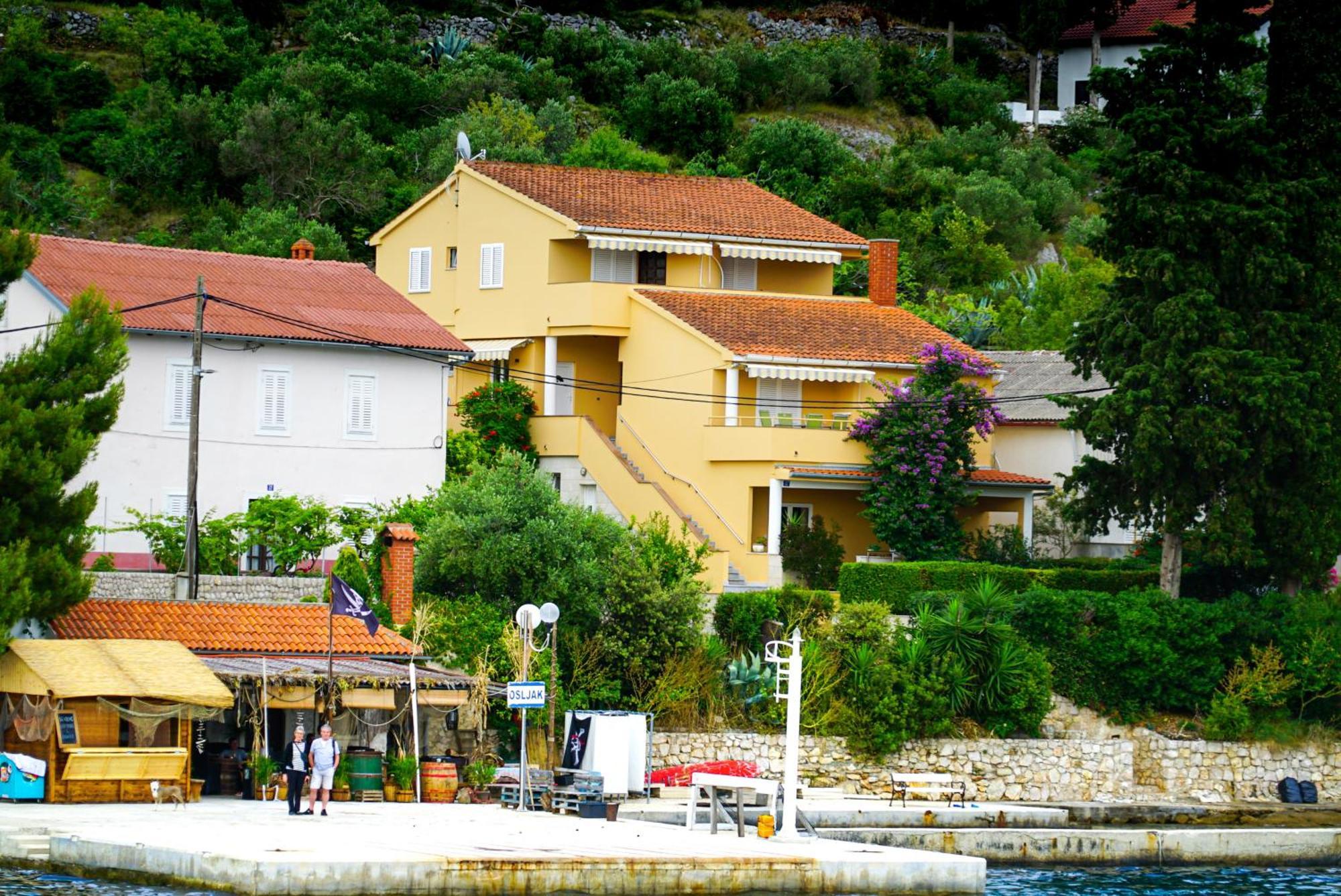 פרקו Apartments Osljak מראה חיצוני תמונה